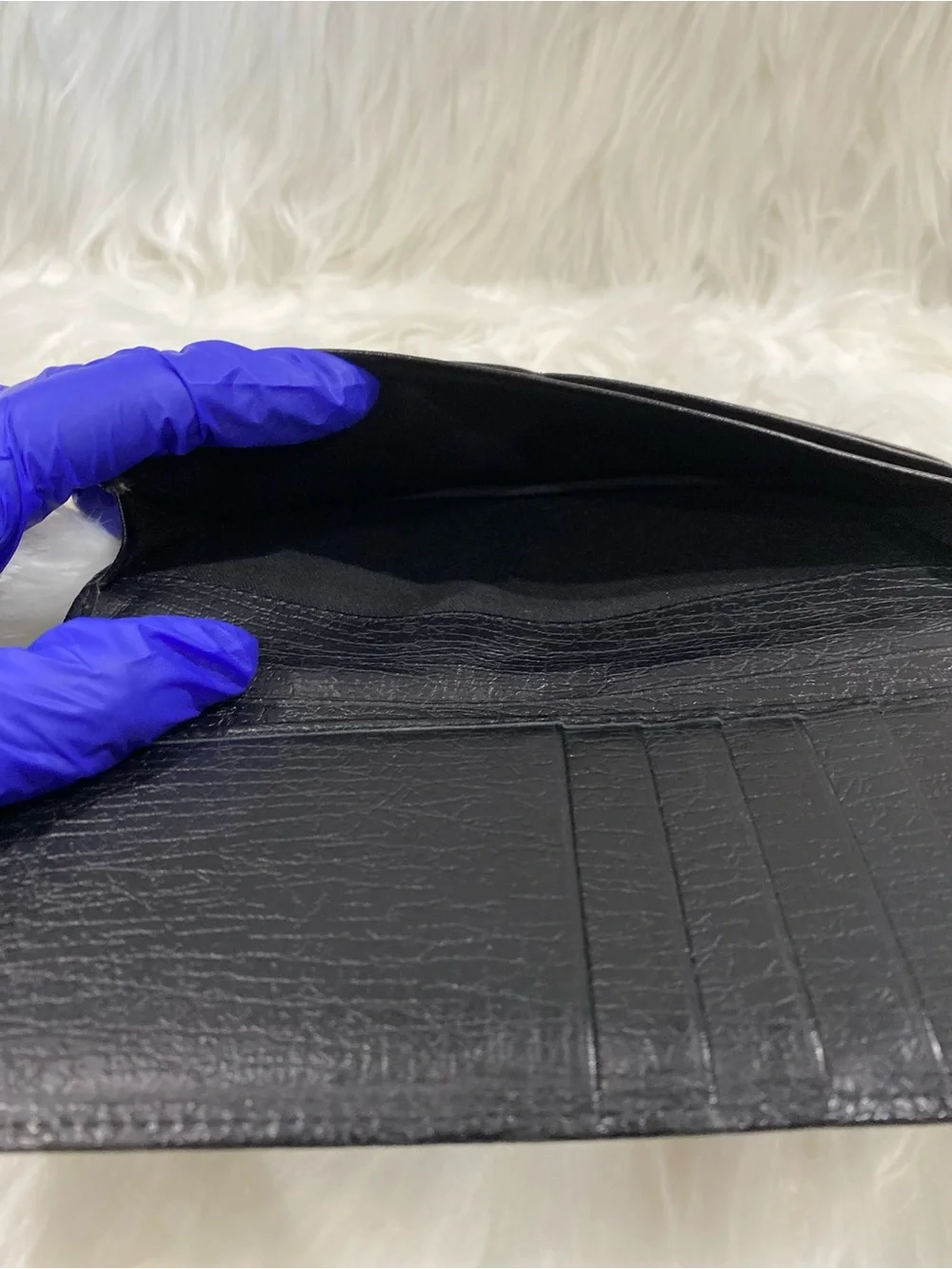Gucci Black Leather Bifold Long Wallet - Picture 10 of 14